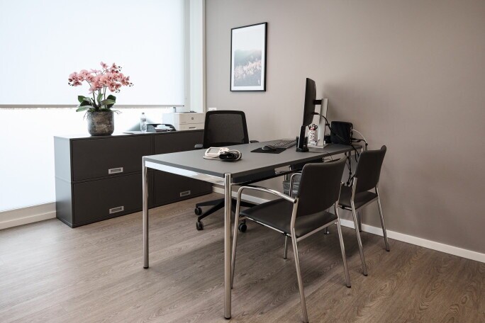 Facharzt (m/w) für Allgemeine Innere Medizin oder Praktischer Arzt (m/ w) 60-80%, 2. Bild